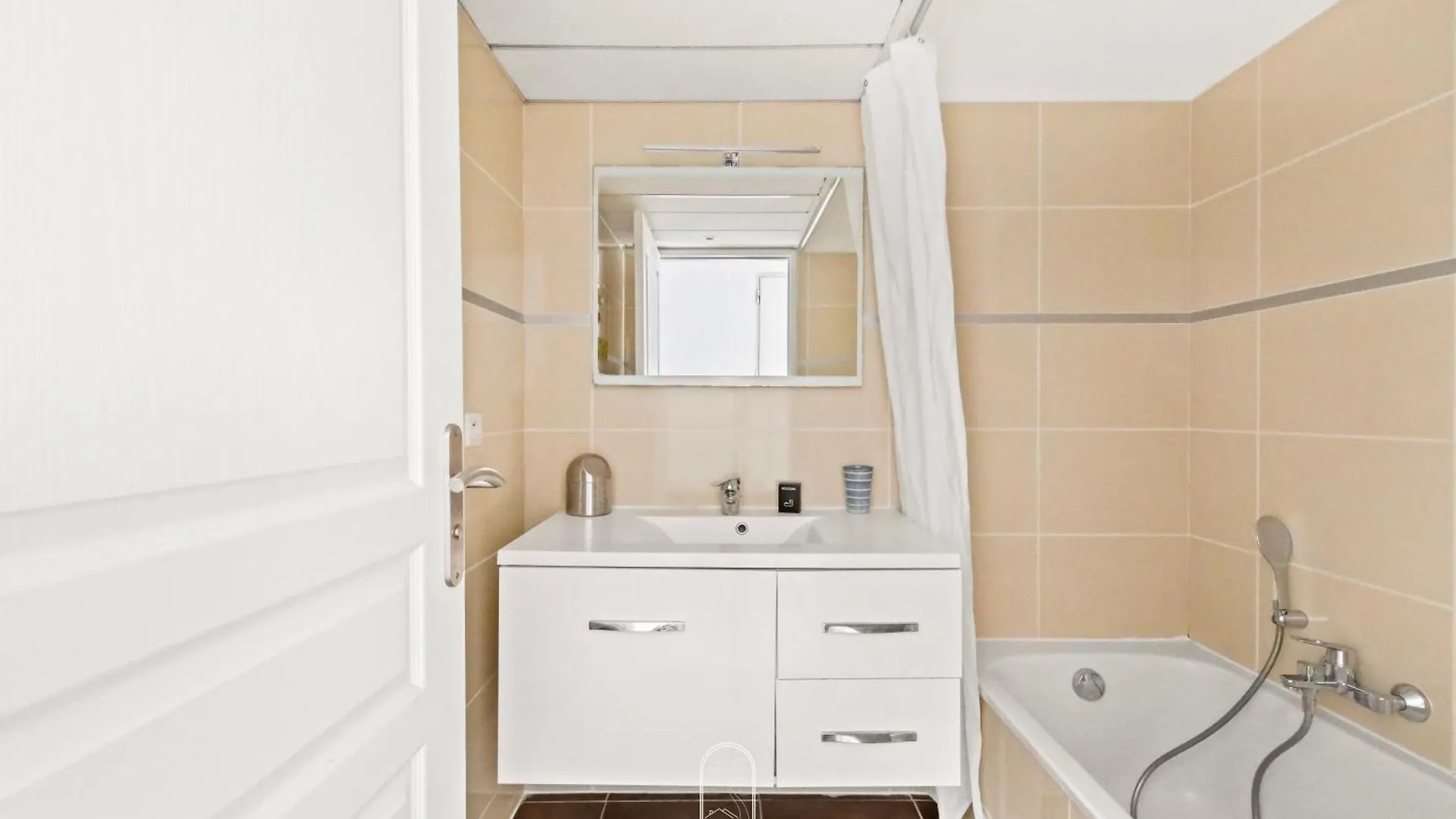 Apartment Maisonnette Saona Vue Mer Plages 800M Wifi Clim Pk By Hc Carqueiranne France